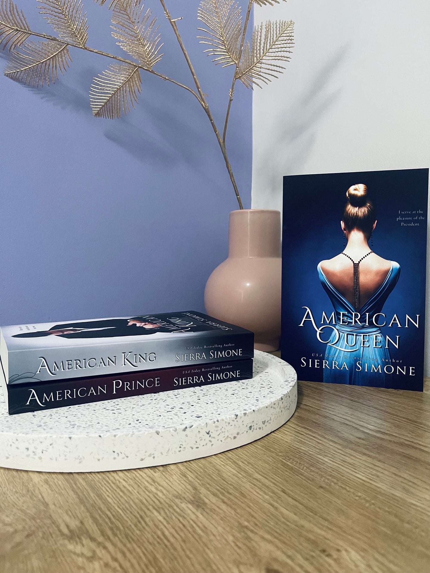 American Queen by Sierra Simone ( American Queen book 1 )