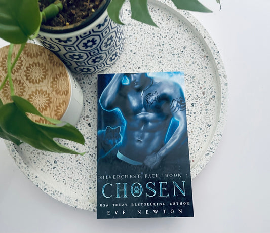 Chosen by Eve Newton (Silvercrest pack book 1/standalone)