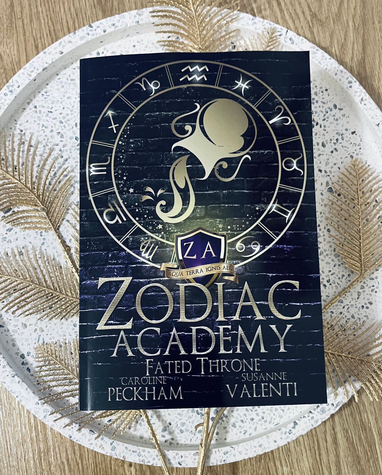 Fated Throne by Caroline Peckham & Susanne Valenti (Zodiac Academy book 6 )
