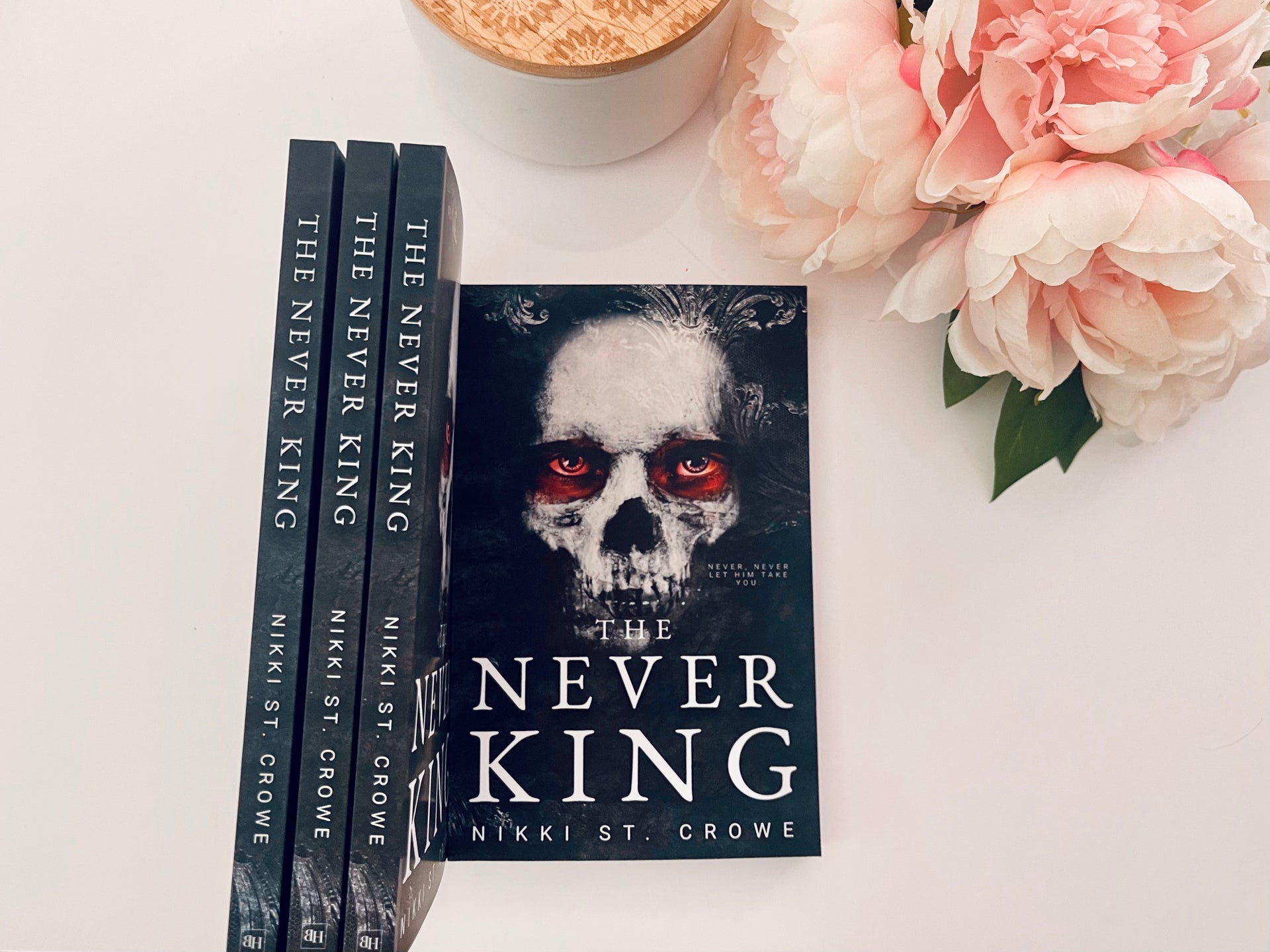 The Never King by Nikki hotsell St Crowe